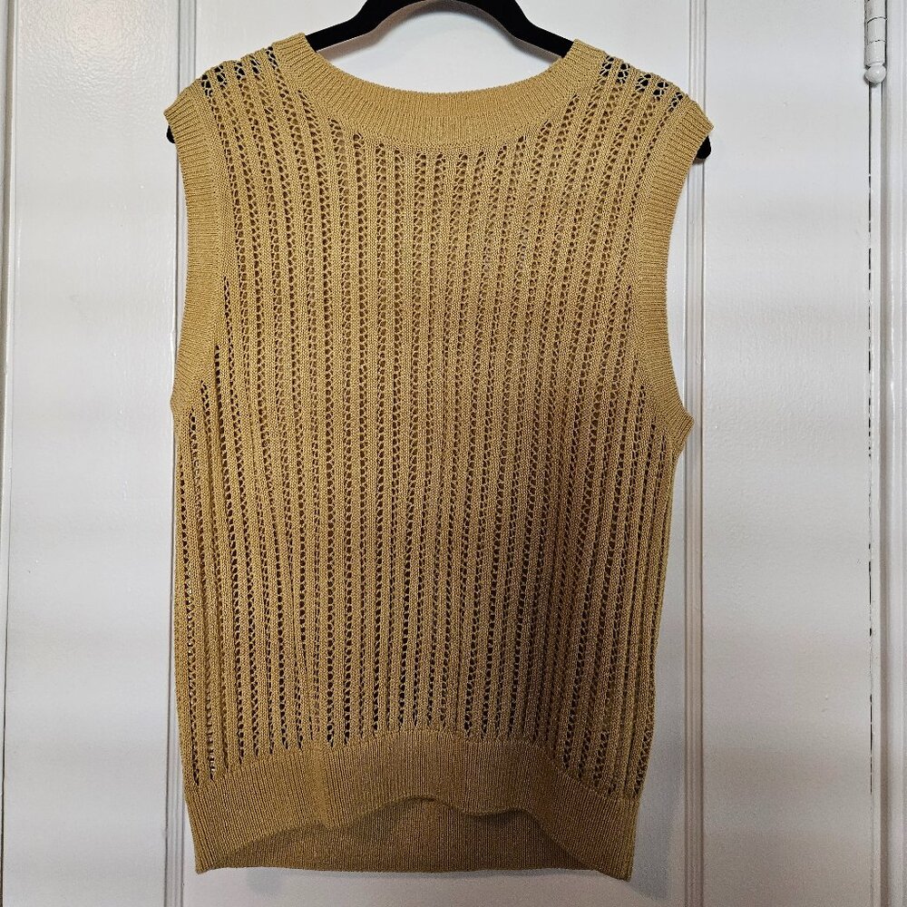 UNIQLO US Yellow Mesh Tank Top Sweater in Size Large